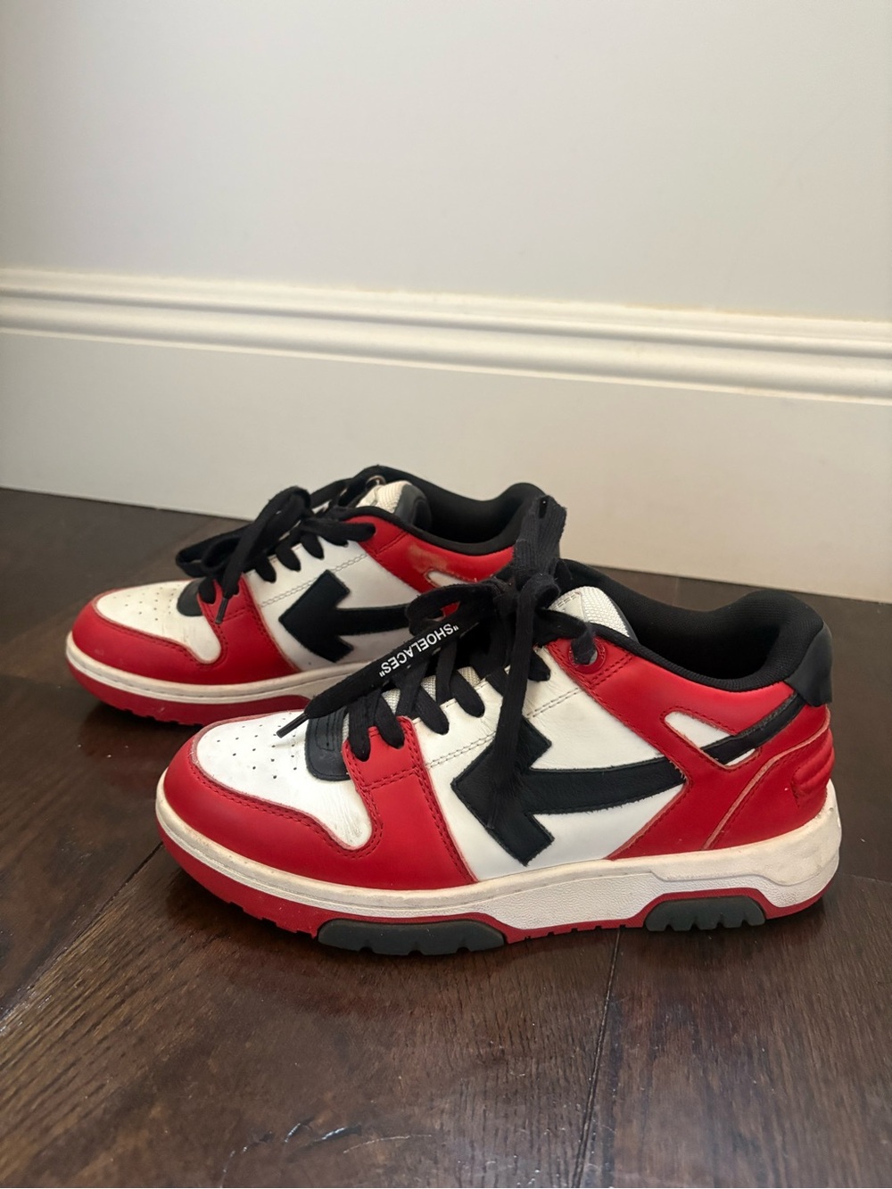Off-White Out of Office Low ‘Red White Black’ - 38